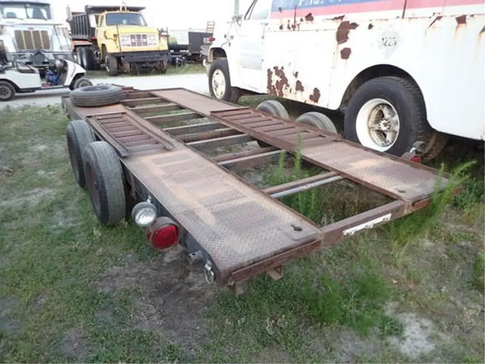 2016 Unknown 16 ft equipment hauler - year estimated