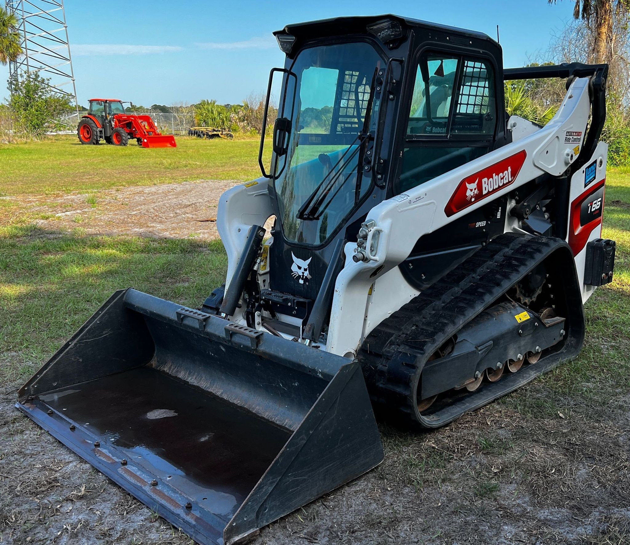2022 Bobcat T66