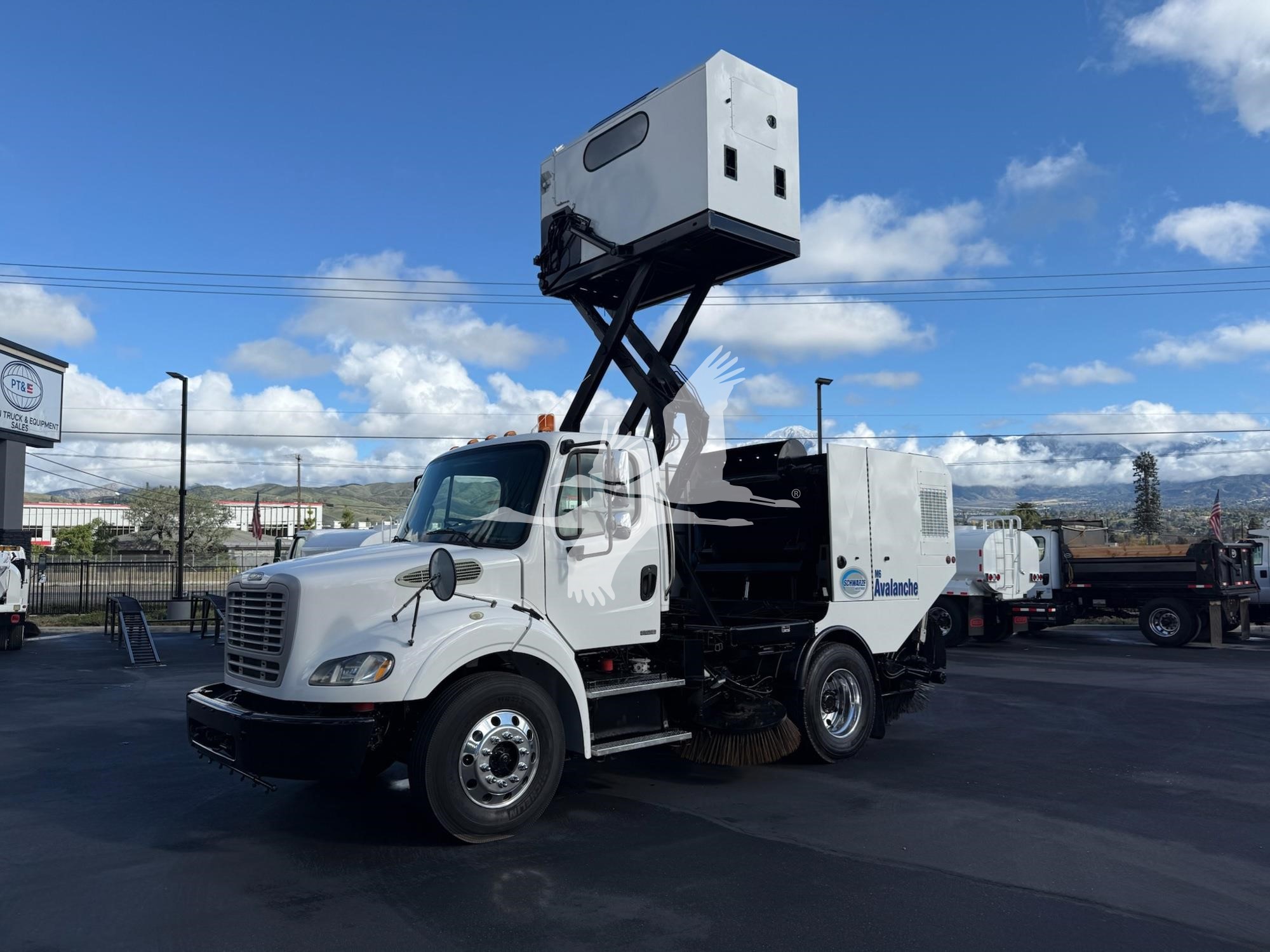 2014 FREIGHTLINER BUSINESS CLASS M2 106 CA02192026CL