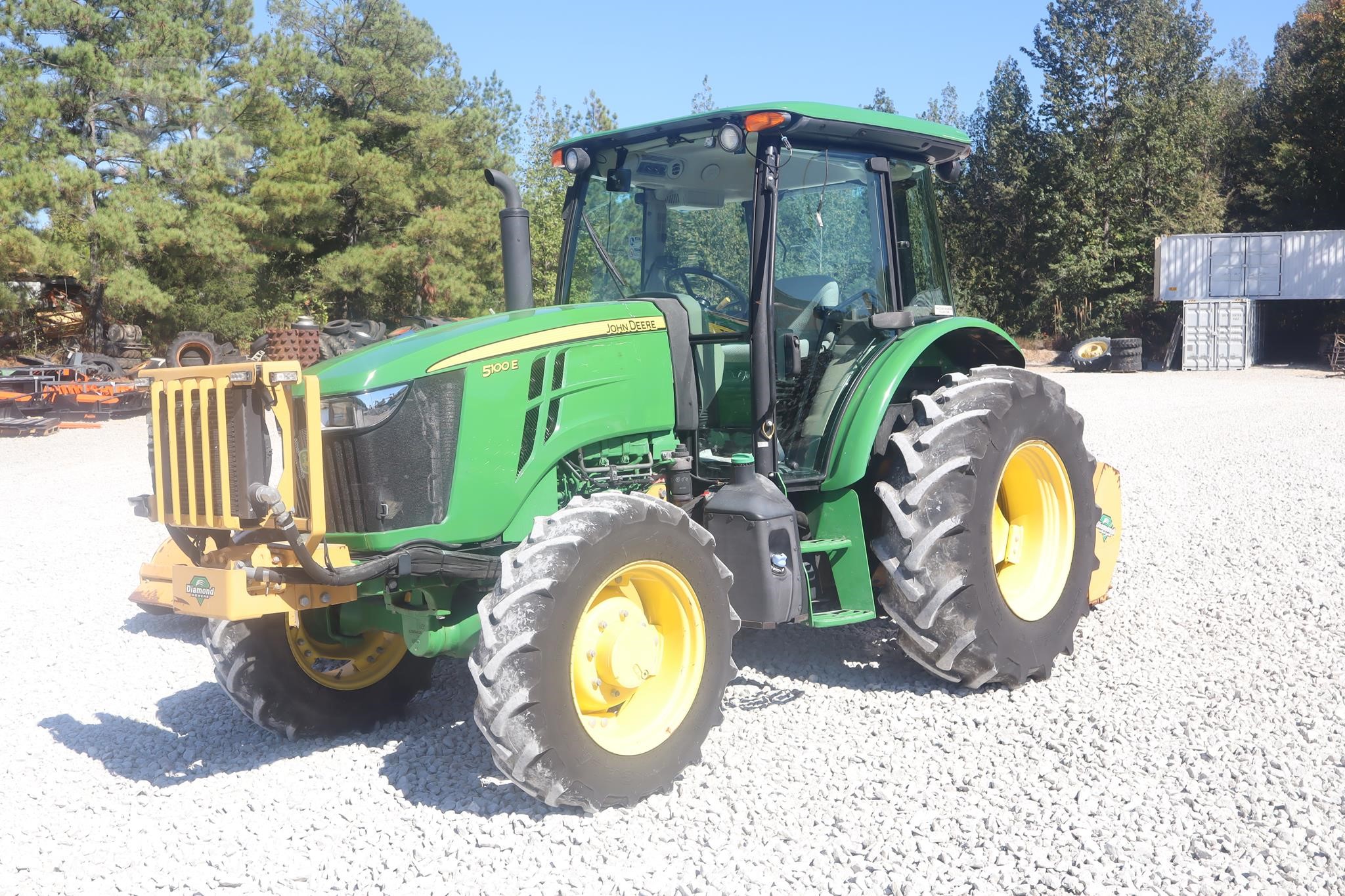 2019 John Deere 5100E