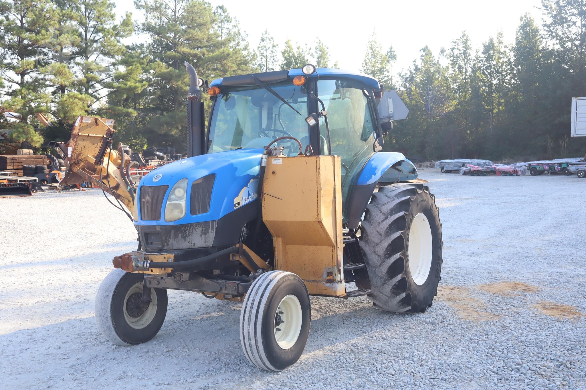 2008 New Holland T6020
