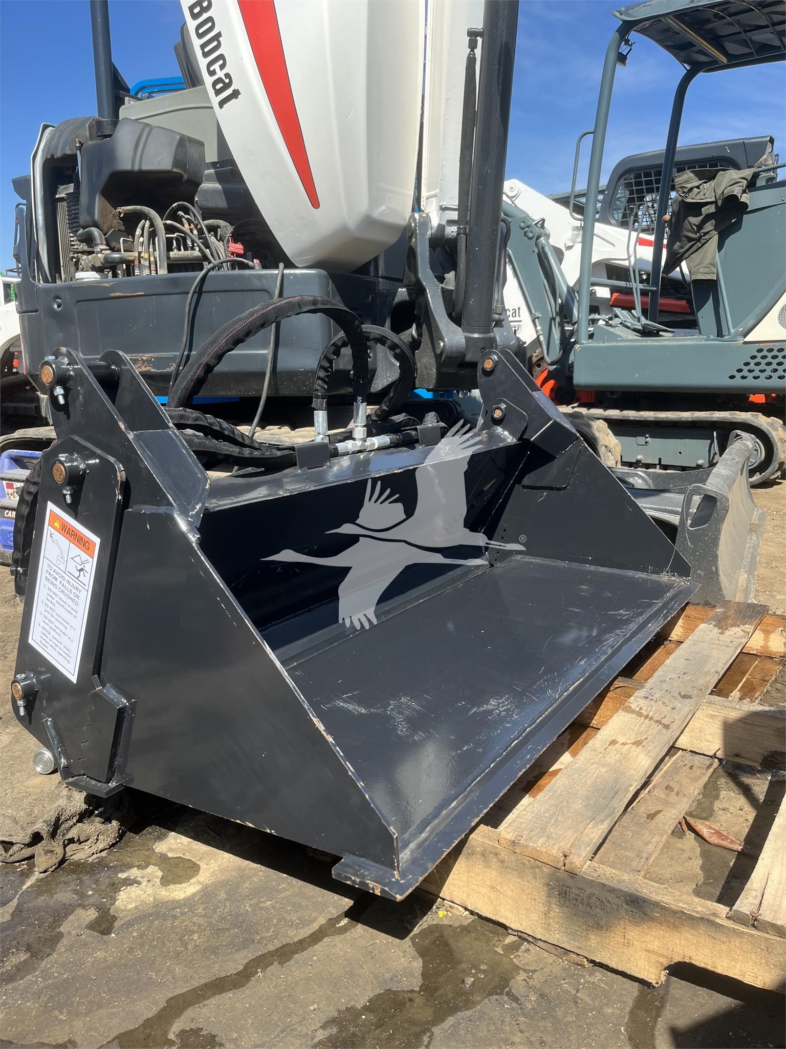 2026 4 in 1 WOLVERINE TORO 4 IN 1 BUCKET CA03122023CL