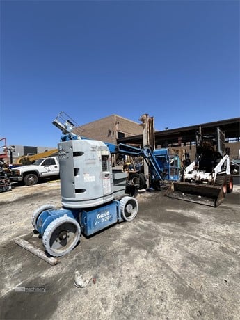 2012 Genie Z30/20N