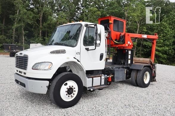 2016 Freightliner Business Class M2 100