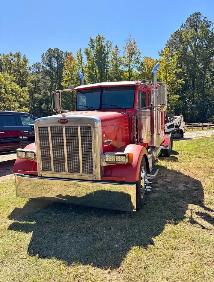 2005 Peterbilt 379