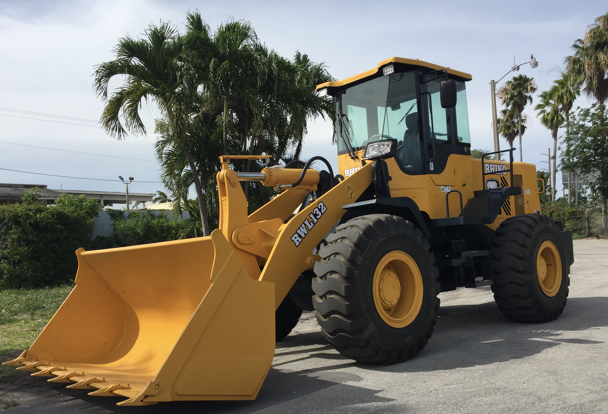 2026 RHINO  RWL132 Wheel Loader ( Powered by Cummins )