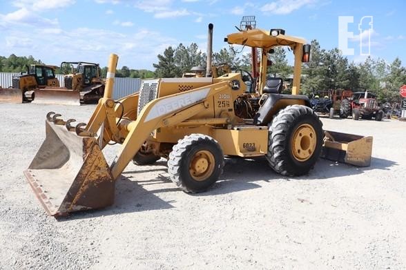 2005 John Deere 210LE