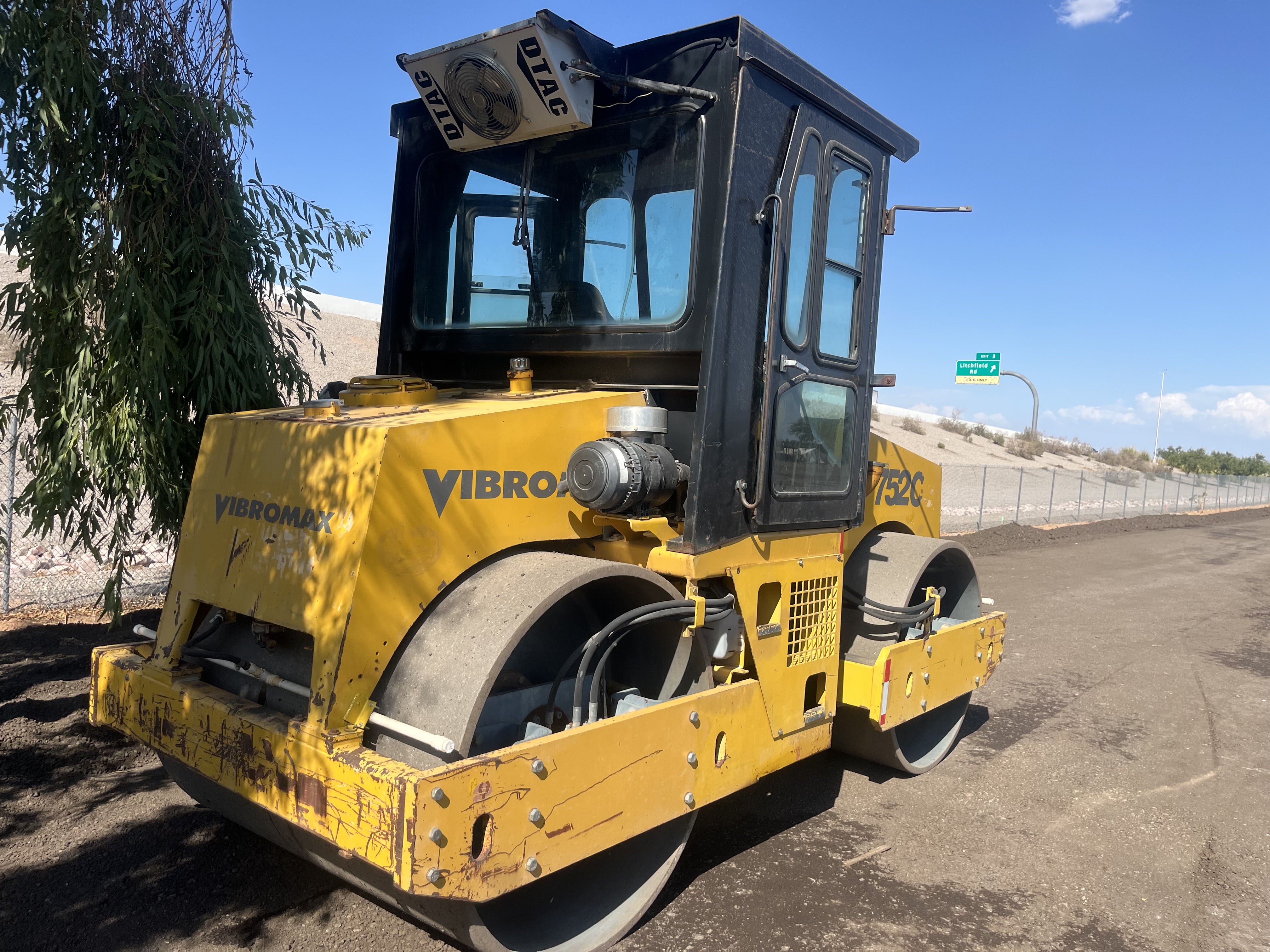 2003 JBC Vivromax 752C
