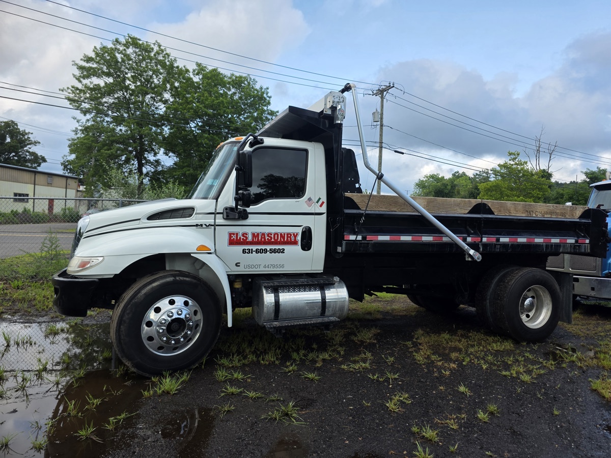 2020 International MV607 SBA Dump Truck