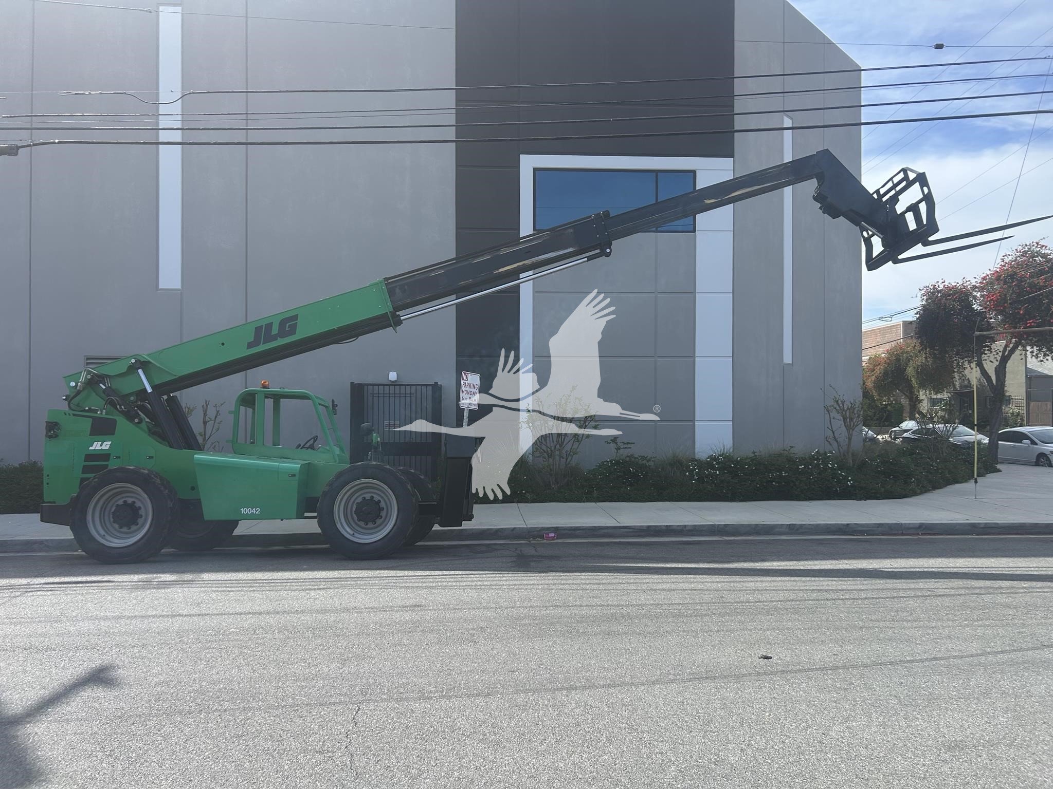 2016 SKY TRAK 10042 CA04102026CL